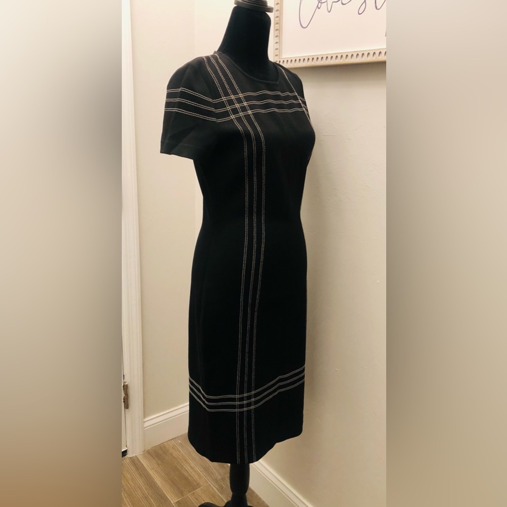 ST JOHN Milano Knit Cocktail dress. - Picture 7 of 11